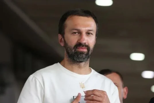 Лещенко пояснив Жадану різницю між Єрмаком та Медведчуком Лещенко пояснив Жадану різницю між Єрмаком та Медведчуком