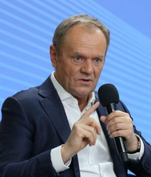 Туск-зізнався,-чому-насправді-Польща-має-допомагати-Україні Туск-зізнався,-чому-насправді-Польща-має-допомагати-Україні