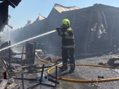 Ракетна атака на Київ: пошкодження книжкового ринку на Почайній Росія “перемогла” літературу: як виглядає книжковий ринок у Києві після ворожого прильоту