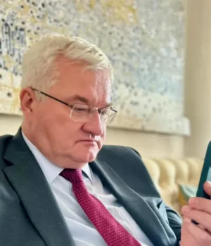 Сибіга обговорив із главою МЗС Греції безпекову ситуацію в Чорному морі