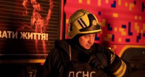 Атака дронів на Суми: постраждала людина, виникли масштабні пожежі РФ масовано атакувала Суми: у місті масштабні пожежі та постраждала людина
