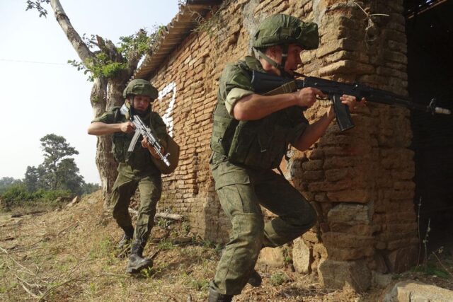 Європа дарма вірить, що в безпеці, доки РФ застрягла в Україні, – The Telegraph Європа-дарма-вірить,-що-в-безпеці,-доки-РФ-застрягла-в-Україні,-–-the-telegraph
