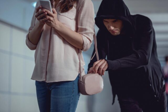 Якщо смартфон украдуть, Android сам його заблокує: які функції треба ввімкнути Якщо-смартфон-украдуть,-android-сам-його-заблокує:-які-функції-треба-ввімкнути