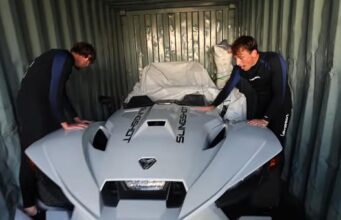 Чоловік купив покинутий вантажний контейнер і знайшов у ньому справжній скарб Чоловік-купив-покинутий-вантажний-контейнер-і-знайшов-у-ньому-справжній-скарб