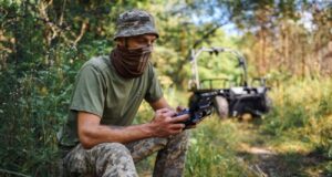 Великобританія продовжить військову підтримку України попри загрози з Росії Британія відповіла на погрози Кремля через дрони для України