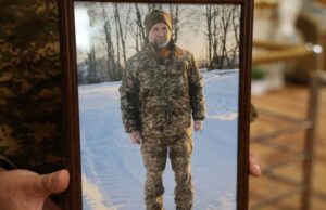 Луцька громада попрощалася з Героєм Михайлом Слутяком Луцька-громада-попрощалася-з-Героєм-Михайлом-Слутяком