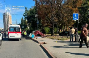 ДТП у Києві: дві загиблі та чотири постраждалі внаслідок аварії на зупинці ДТП-на-зупинці-у-Києві:-двоє-загиблих,-4-поранених,-водія-затримали