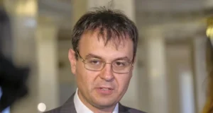 Гетманцев заперечив причетність до спроб отримати контроль над Сенс Банком Гетманцев заперечив причетність до спроб отримати контроль над Сенс Банком