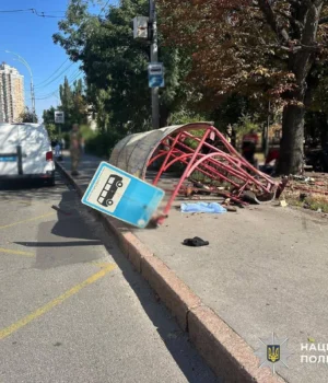 Водію-volkswagen-повідомили-про-підозру-за-ДТП-на-зупинці-в-Києві