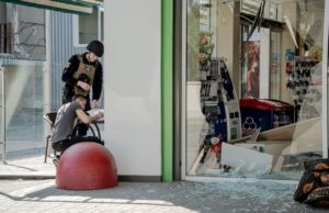 Підприємці можуть перенести податкові зобов’язання через наслідки війни Знищений війною бізнес може відкласти податки: хто має право і як оформити