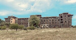 Занедбаний дитячий будинок на європейському острові перетворять на п’ятизірковий готель Занедбаний-дитячий-будинок-на-європейському-острові-перетворять-на-п’ятизірковий-готель