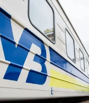 Укрзалізниця-змінила-маршрути-приміських-поїздів-до-Києва-після-атаки
