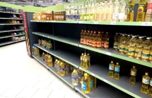 Київські супермаркети відчувають перебої в постачанні після російських атак «Цей-товар-знищила-Росія»:-як-російські-удари-по-складах-змінили-полиці-магазинів-і-чи-буде.