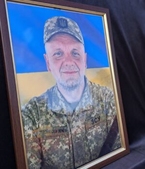 На-Волині-провели-в-останню-дорогу-воїна-Ігоря-Хомича На-Волині-провели-в-останню-дорогу-воїна-Ігоря-Хомича