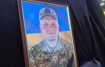 На Волині провели в останню дорогу воїна Ігоря Хомича На-Волині-провели-в-останню-дорогу-воїна-Ігоря-Хомича