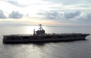 Новий авіаносець замінить USS Abraham Lincoln в Аравійському морі: у чому причина Новий-авіаносець-замінить-uss-abraham-lincoln-в-Аравійському-морі:-у-чому-причина