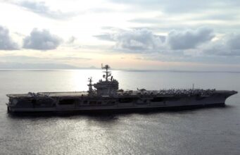 Новий авіаносець замінить USS Abraham Lincoln в Аравійському морі: у чому причина Новий-авіаносець-замінить-uss-abraham-lincoln-в-Аравійському-морі:-у-чому-причина