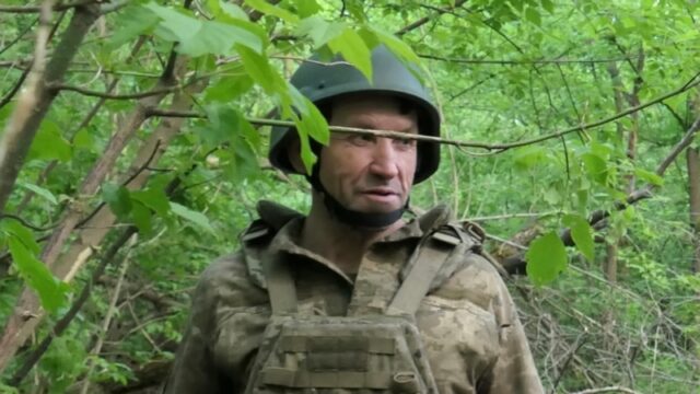 60-річний «Міша» на фронті: Піхотинець, який не зупиняється Огранка-діамантів,-випас-худоби,-піхота-Репортаж-із-«кілзони»-про-«Мішу»,-який-підписав-контракт-у-60.