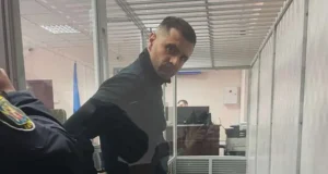 Мільйонні розкрадання «Укрзалізниці»: експосадовця СБУ Артема Шила судитимуть 24 серпня Мільйонні розкрадання «Укрзалізниці»: експосадовця СБУ Артема Шила судитимуть 24 серпня