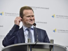 Між заявами і голосуваннями: ЗМІ розповіли про суперечливу політичну біографію Франка Швабе Між-заявами-і-голосуваннями:-ЗМІ-розповіли-про-суперечливу-політичну-біографію-Франка-Швабе
