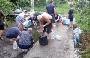 Маріуполь без води та електрики: проблеми тривають вже три тижні Маріуполь-без-світла-і-води:-що-приховує-російська-окупаційна-влада