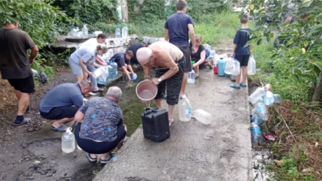 Маріуполь без води та електрики: проблеми тривають вже три тижні Маріуполь-без-світла-і-води:-що-приховує-російська-окупаційна-влада