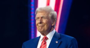 Трамп оголосив Ормузьку протоку територією США Трамп назвав Ормузьку протоку територією США