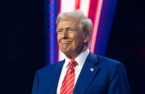 Трамп оголосив Ормузьку протоку територією США Трамп назвав Ормузьку протоку територією США