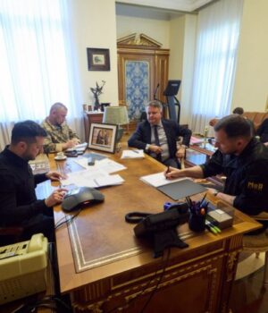 Макрон допоможе Україні дістати ракети для Patriot, – Зеленський