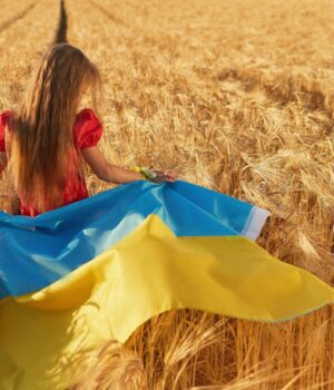 Сьогодні-святкуємо-День-прапора-України:-гарні-листівки-та-цікаві-факти