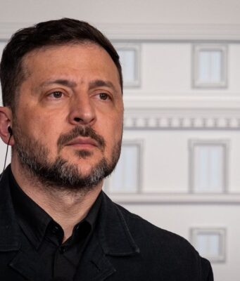 Українські військові знищили пускову установку балістичних ракет “Іскандер” Україна полює на балістику РФ, знищено установку “Іскандер”, – Зеленський