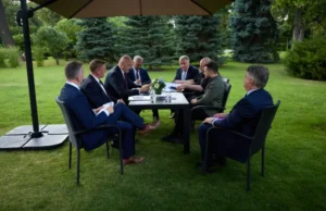 Зеленський зустрівся з лідерами Північної Європи та Балтії у Києві Зеленський-провів-шість-зустрічей-із-лідерами-країн-Північної-Європи-та-Балтії