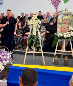 Нововолинська-громада-провела-в-останню-земну-дорогу-Захисника-–-Миколу-Мурмиля