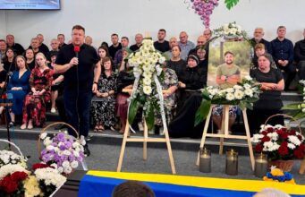 Прощання з головним сержантом Миколою Мурмилем у Нововолинську Нововолинська-громада-провела-в-останню-земну-дорогу-Захисника-–-Миколу-Мурмиля