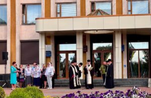 Нововолинськ відзначив День Незалежності молитвою за Україну У-День-Незалежності-Нововолинська-громада-об’єдналася-у-молитві-за-Україну