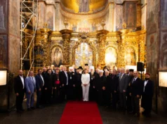 Молитва за мир в Україні в Софійському соборі на День Незалежності У-День-Незалежності-в-Софійському-соборі-відбулася-молитва-за-закінчення-війни-й-за-мир-в.