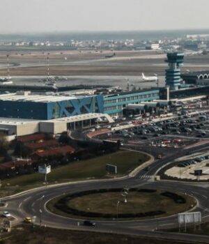 В-аеропортах-Бухареста-планують-встановити-системи-захисту-від-дронів