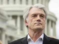 Син Віктора Ющенка повернувся зі США до Києва Син Віктора Ющенка повернувся зі США до Києва