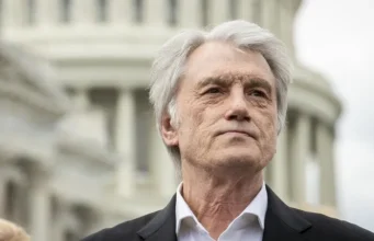 Син Віктора Ющенка повернувся зі США до Києва Син Віктора Ющенка повернувся зі США до Києва