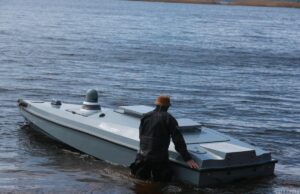 “Може перевозити до 2200 кілограмів”: в Україні випробували новий морський дрон MV11 “Може-перевозити-до-2200-кілограмів”:-в-Україні-випробували-новий-морський-дрон-mv11