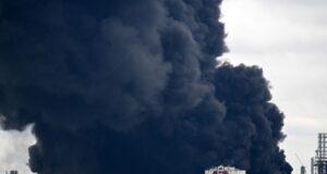 Атака на Афіпський нафтопереробний завод: нові дані про пожежу Афіпський НПЗ знову палає: супутник показав наслідки атаки дронів