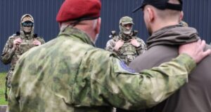 У Башмакові жителі створюють патрулі для захисту від примусової мобілізації «Забирають-силою»:-у-Росії-створили-патрулі,-щоб-чоловіків-не-відправляли-на-війну