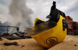 Атака російських військ на Запоріжжя: троє поранених, серед них дві підлітки Росія вдарила дроном по Запоріжжю: серед поранених дві 17-річні дівчини