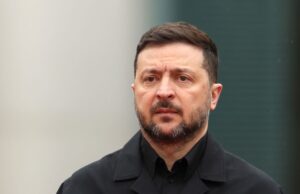 Зеленський визначив нові завдання для посилення оборони Запорізької та Донецької областей Зеленський під час поїздки на фронт доручив посилити захист Запоріжжя та області