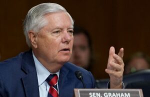 Двопартійна підтримка санкційного законопроєкту в США: нові можливості для України “Пекельні санкції” Грема можуть ухвалити у вересні: у Зеленського оцінили шанси
