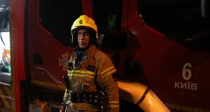 У Києві пройшов мітинг на підтримку прав жінок У Києві уламки впали біля житлового будинку та на території школи: наслідки атаки