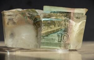 Чотири країни ЄС вимагають використати заморожені активи РФ на користь України, – FT Чотири-країни-ЄС-вимагають-використати-заморожені-активи-РФ-на-користь-України,-–-ft
