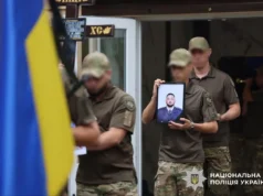 У Херсоні попрощалися із загиблим поліцейським Анатолієм Загродським У Херсоні попрощалися із загиблим поліцейським Анатолієм Загродським