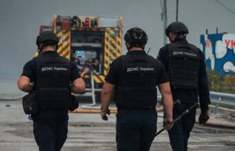 Російські безпілотники атакували склад Roshen у Київській області Вдарили 7 “Шахедів”: стали відомі деталі атаки на Roshen під Києвом