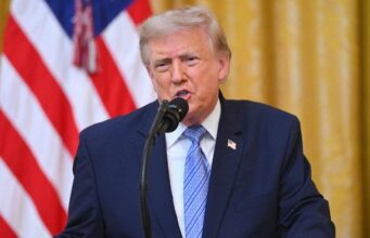 Трамп накинувся на Fox News через Іран: зажадав «вправити мізки» журналісту Трамп-накинувся-на fox-news-через-Іран:-зажадав-«вправити-мізки»-журналісту